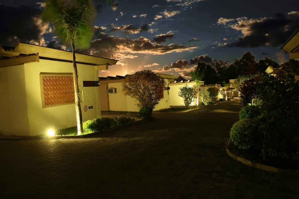 Bangalô Motel by Drops Santa Maria  Extérieur photo